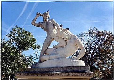 Statue of theseus killing the minotaur